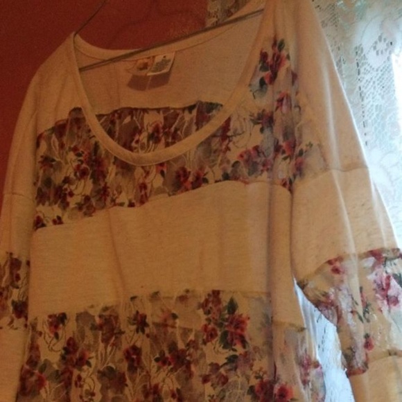 Twisted Angels Sweaters - Creamy lace and rose hi-low sweater